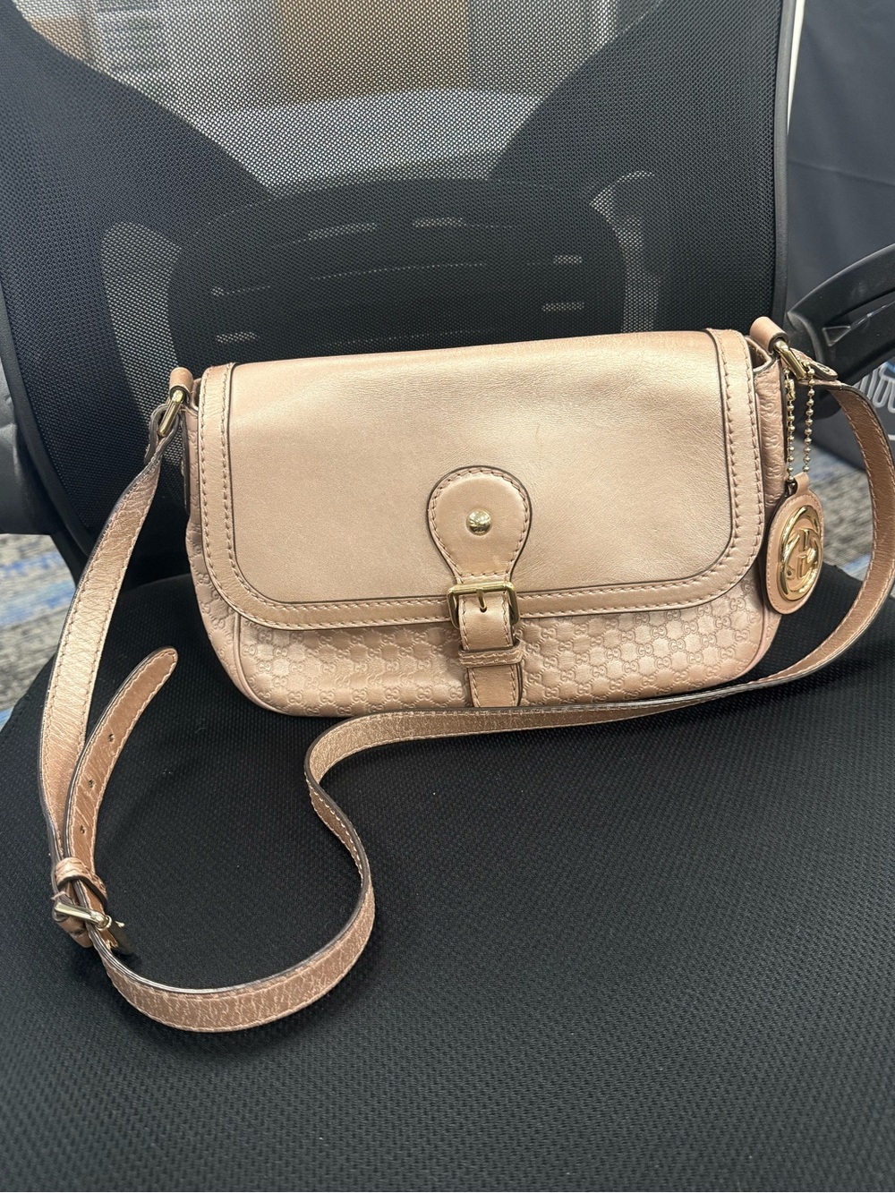 Gucci rose gold messenger bag